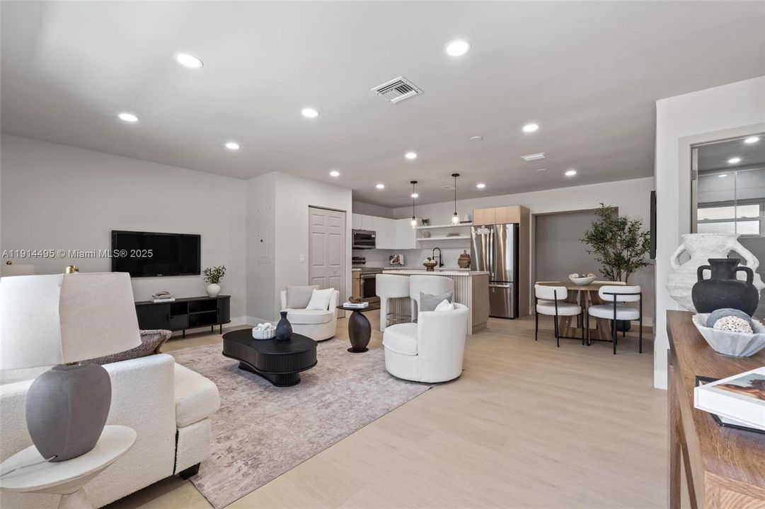 En Venta: $499,999 (4 camas, 3 baños, 1254 Pies cuadrados)