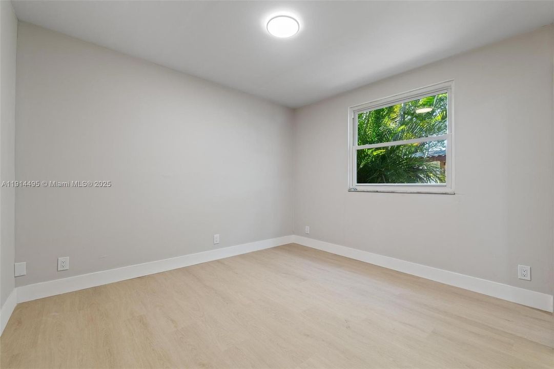 En Venta: $499,999 (4 camas, 3 baños, 1254 Pies cuadrados)