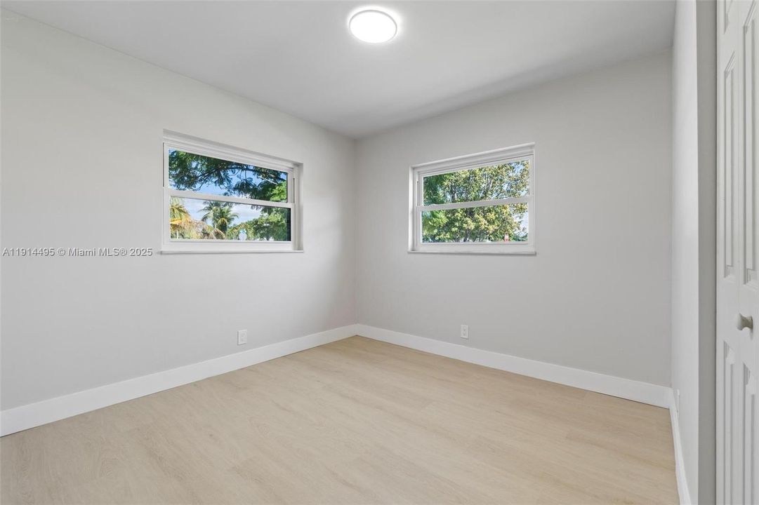 En Venta: $499,999 (4 camas, 3 baños, 1254 Pies cuadrados)