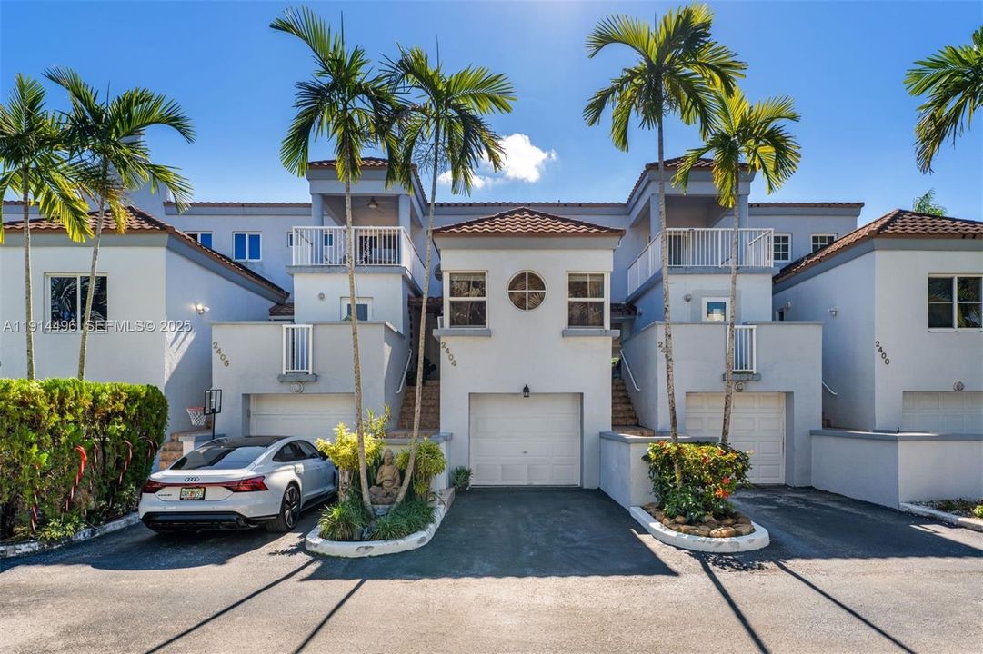 На продажу: $849,000 (3 спален, 3 ванн, 1500 Квадратных фут)