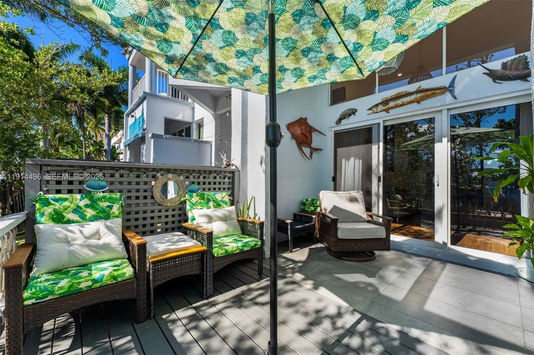 На продажу: $849,000 (3 спален, 3 ванн, 1500 Квадратных фут)