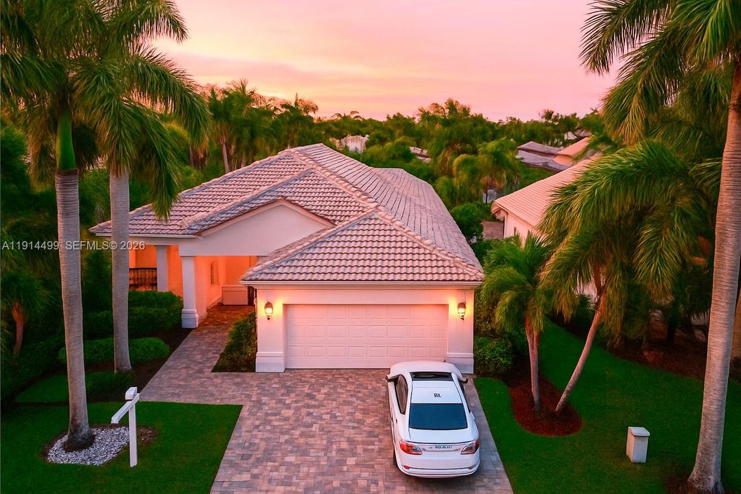 The home is a one-story detached residence with concrete block and brick construction (CBS) — typical of quality South Florida builds designed for durability and hurricane resistance
