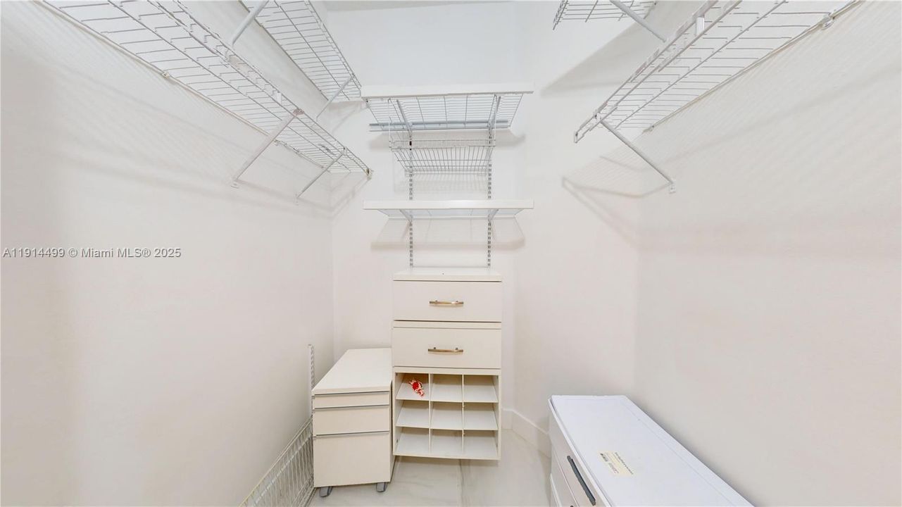 На продажу: $1,150,000 (4 спален, 3 ванн, 2180 Квадратных фут)