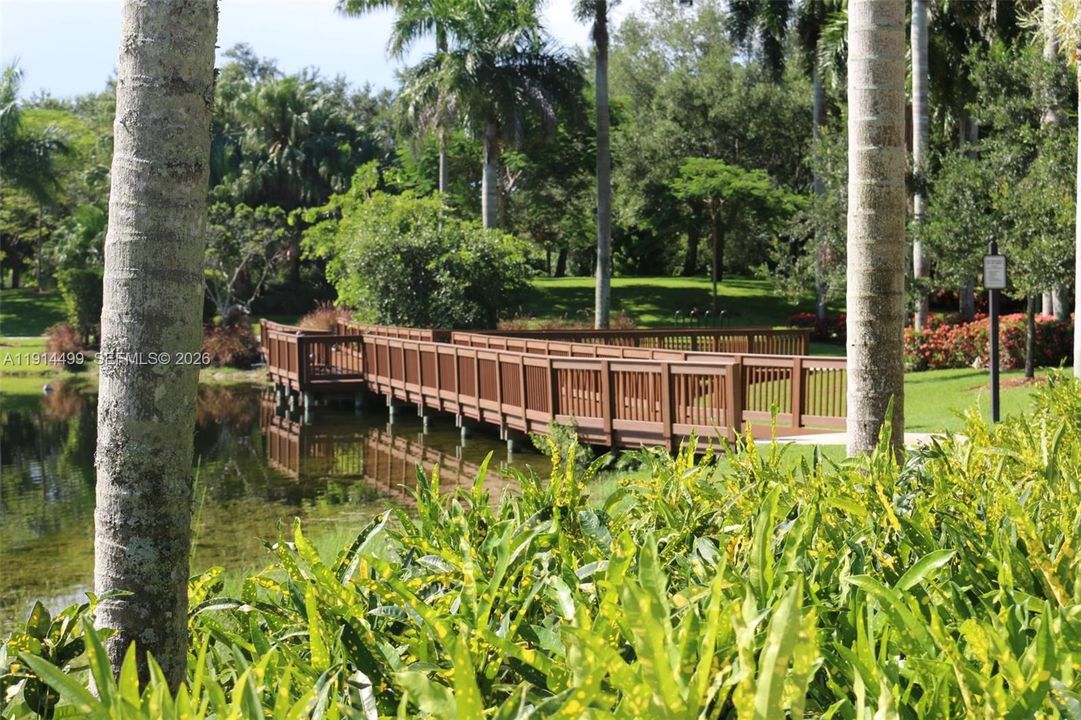 he City of Weston maintains 15 municipal park and recreation facilities, offering a wide range of amenities including sports fields, playgrounds, skate parks, and walking paths