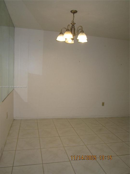 For Sale: $130,000 (2 beds, 1 baths, 810 Square Feet)