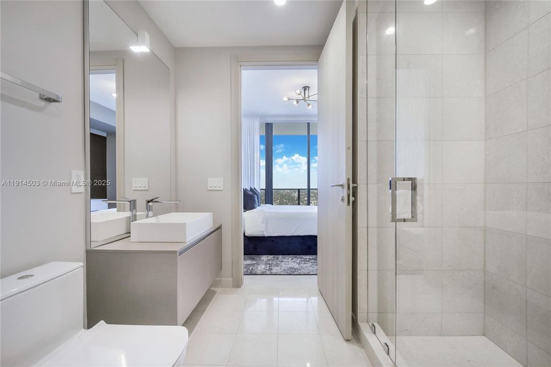 Active With Contract: $11,000 (2 beds, 2 baths, 1249 Square Feet)