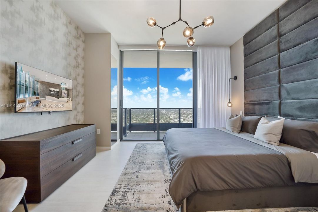 Active With Contract: $11,000 (2 beds, 2 baths, 1249 Square Feet)