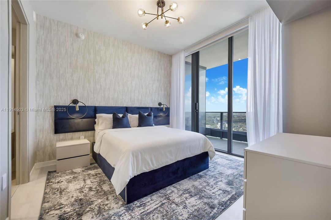 Active With Contract: $11,000 (2 beds, 2 baths, 1249 Square Feet)