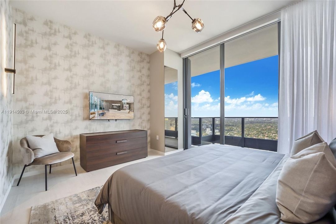 Active With Contract: $11,000 (2 beds, 2 baths, 1249 Square Feet)