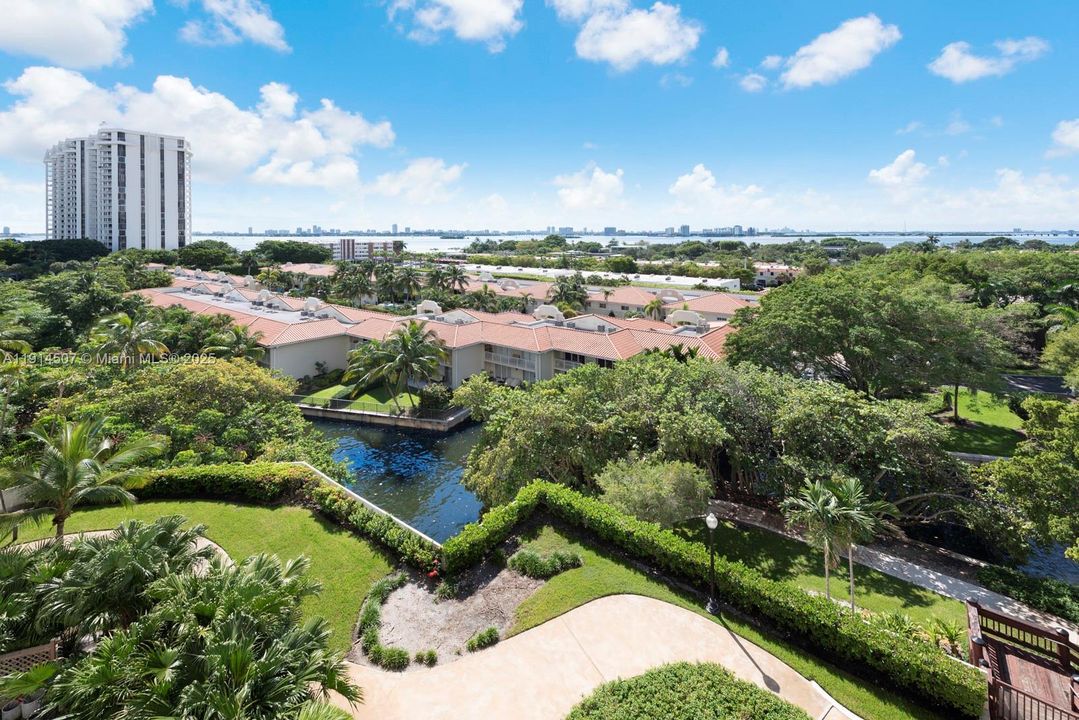 Active With Contract: $4,200 (2 beds, 2 baths, 1312 Square Feet)