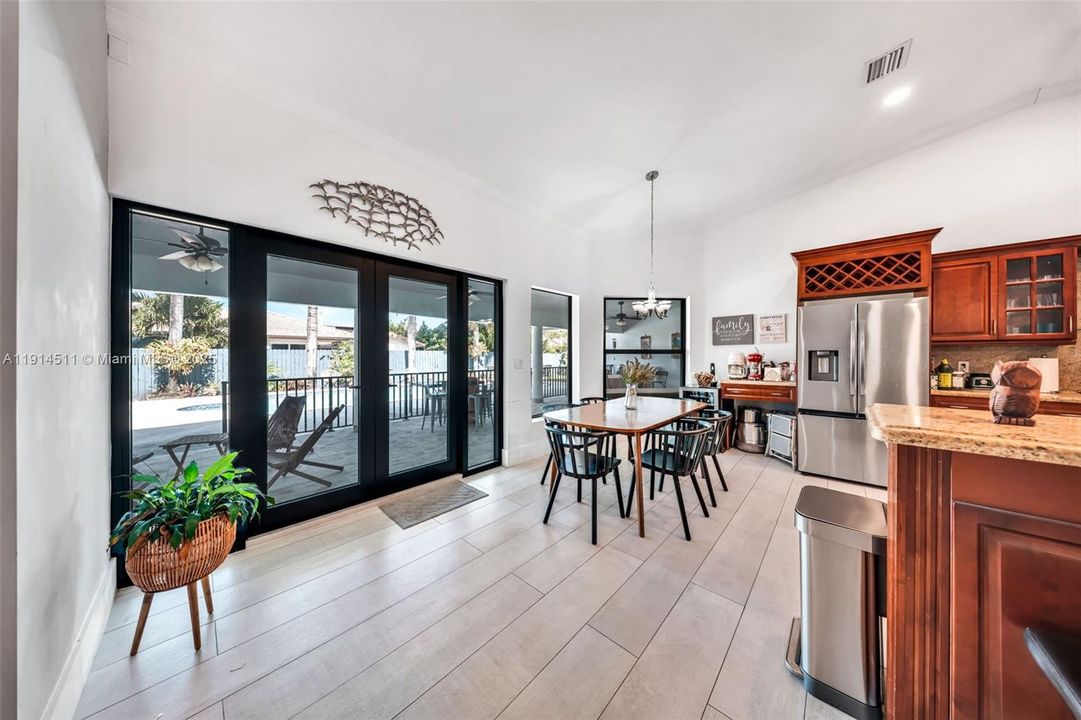 For Sale: $1,849,900 (6 beds, 4 baths, 3888 Square Feet)