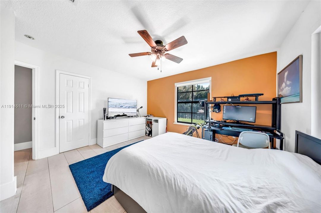 For Sale: $1,849,900 (6 beds, 4 baths, 3888 Square Feet)