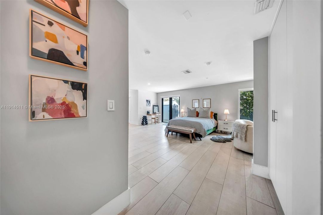 For Sale: $1,849,900 (6 beds, 4 baths, 3888 Square Feet)