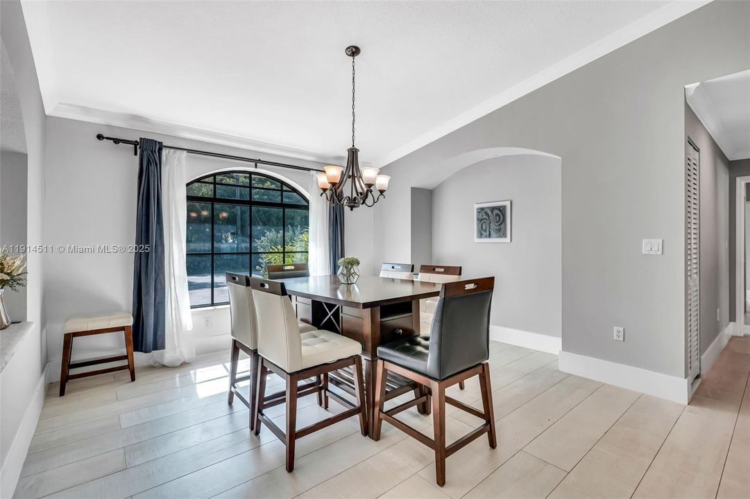 For Sale: $1,849,900 (6 beds, 4 baths, 3888 Square Feet)