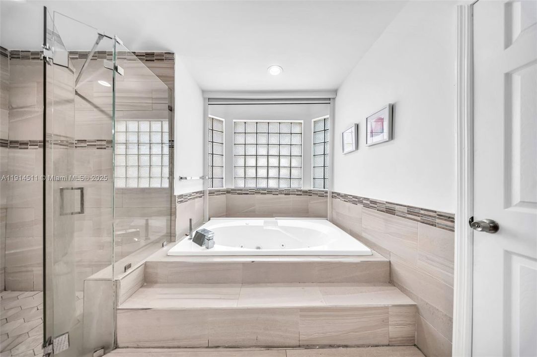 For Sale: $1,849,900 (6 beds, 4 baths, 3888 Square Feet)