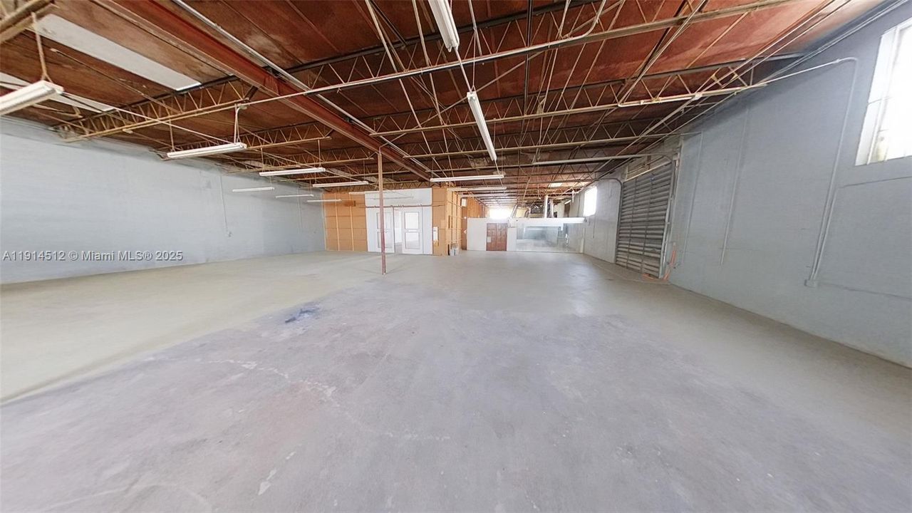 出租: $9,600 (0 贝兹, 0 浴室, 0 平方英尺)