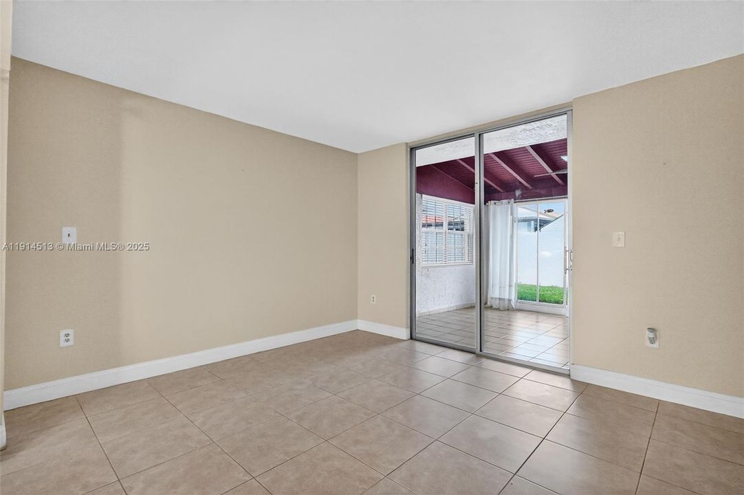 For Sale: $540,000 (3 beds, 2 baths, 2223 Square Feet)