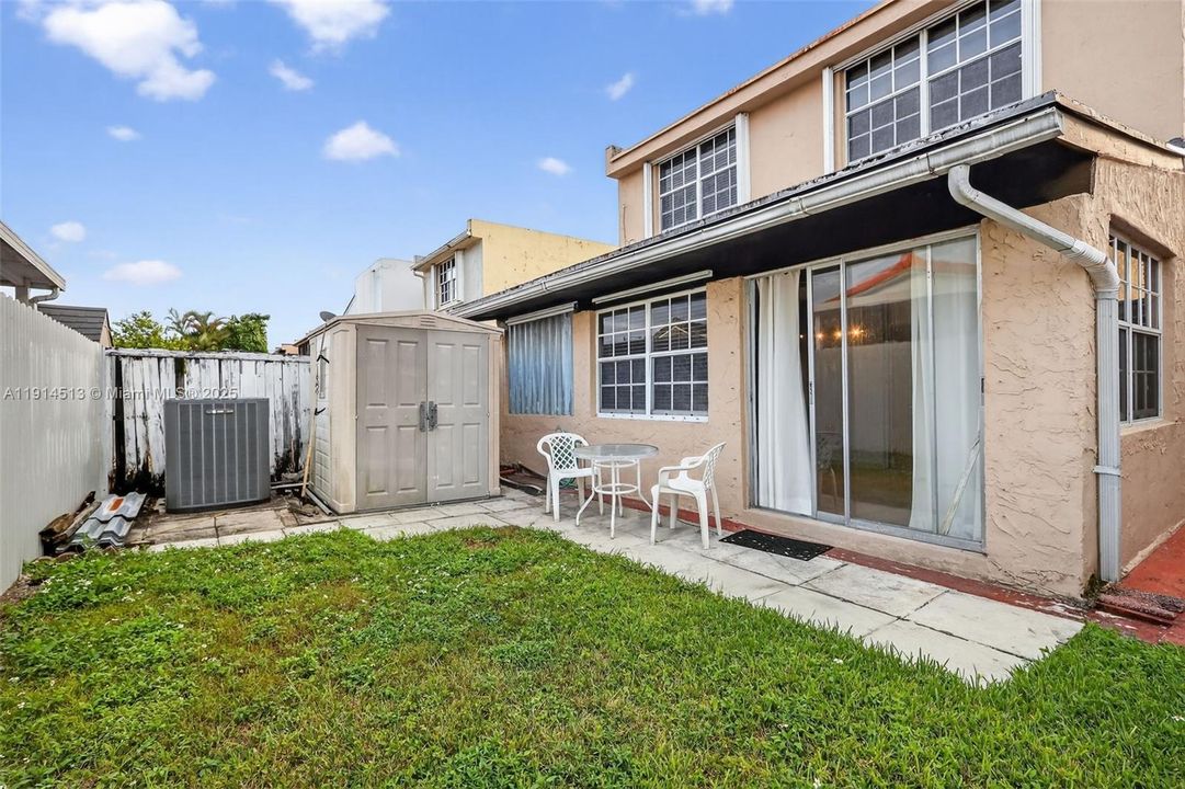 For Sale: $540,000 (3 beds, 2 baths, 2223 Square Feet)