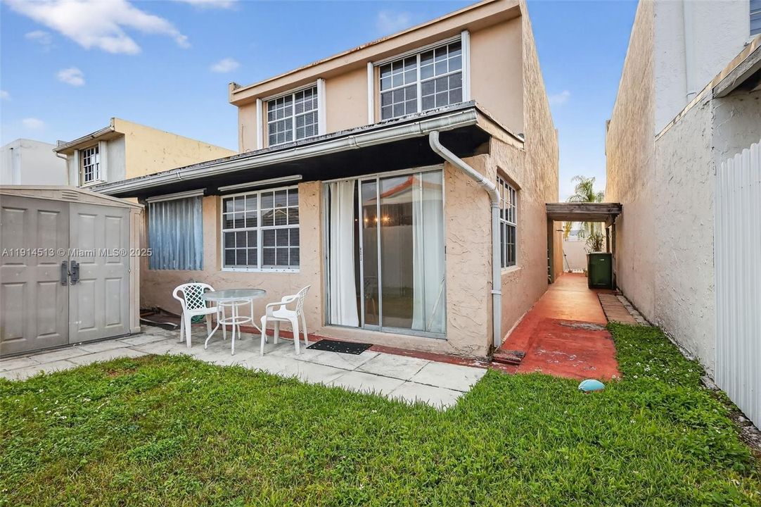 For Sale: $540,000 (3 beds, 2 baths, 2223 Square Feet)