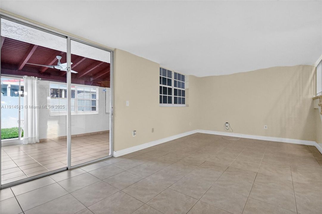 For Sale: $540,000 (3 beds, 2 baths, 2223 Square Feet)