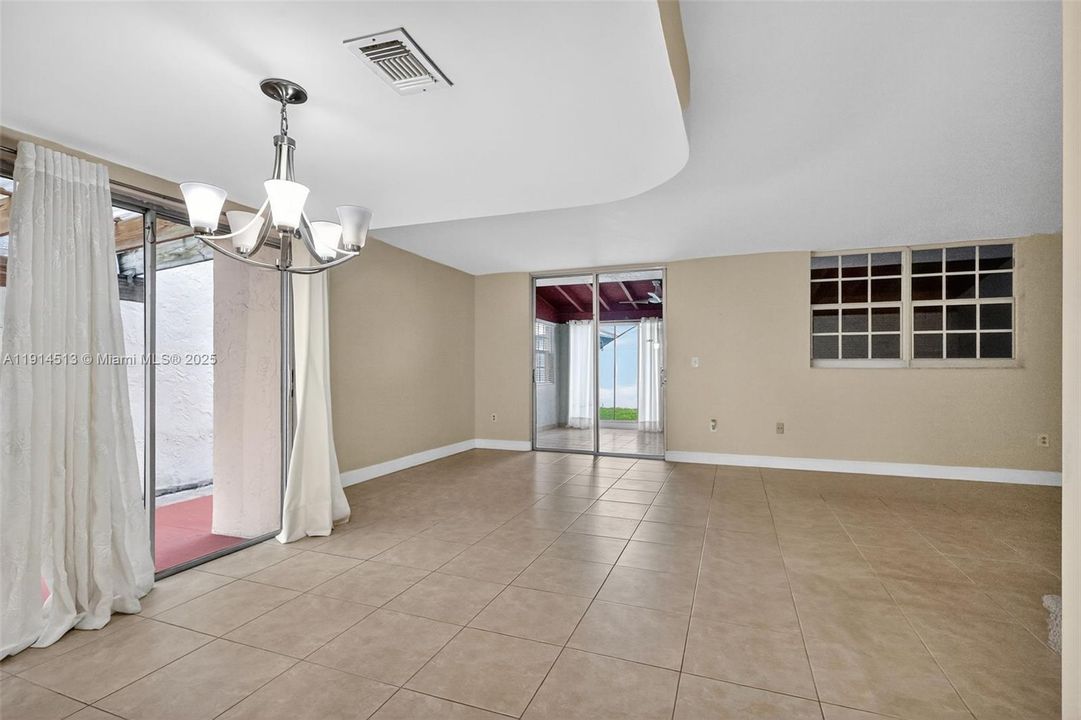 For Sale: $540,000 (3 beds, 2 baths, 2223 Square Feet)