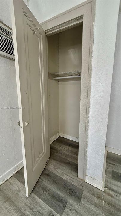 Recently Rented: $2,000 (3 beds, 1 baths, 1100 Square Feet)