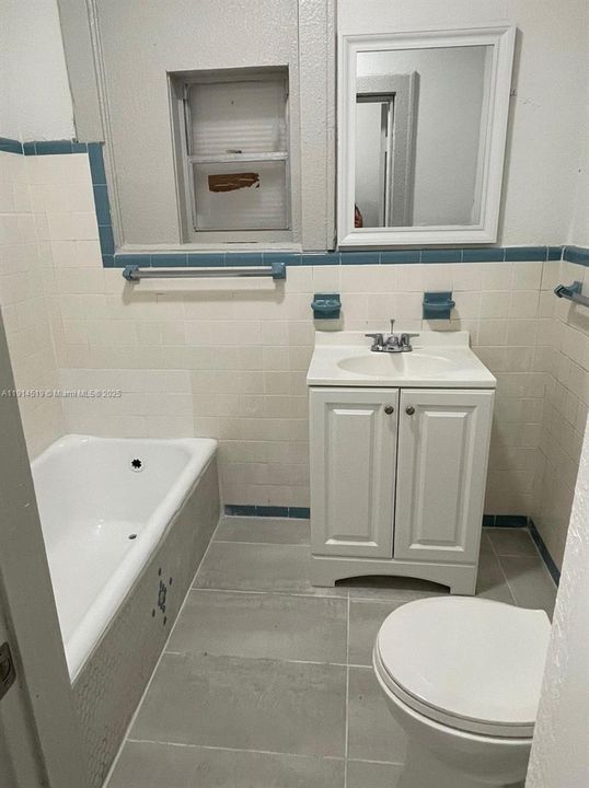 Recently Rented: $2,000 (3 beds, 1 baths, 1100 Square Feet)