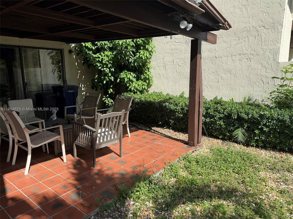 For Sale: $360,000 (3 beds, 2 baths, 1156 Square Feet)