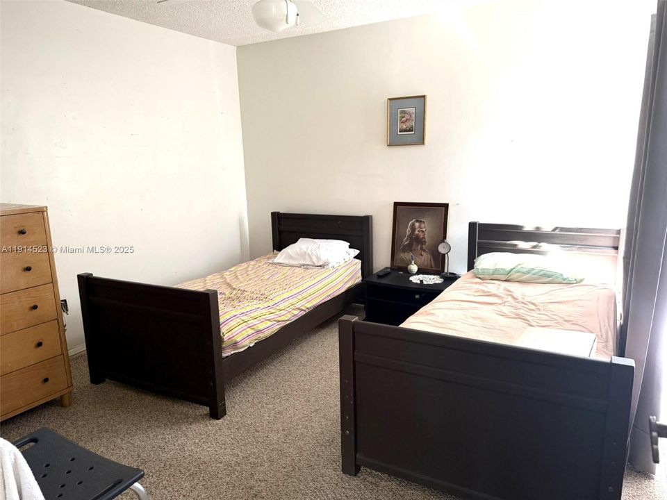 For Sale: $360,000 (3 beds, 2 baths, 1156 Square Feet)