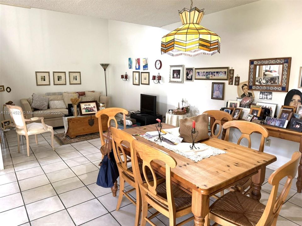 For Sale: $360,000 (3 beds, 2 baths, 1156 Square Feet)