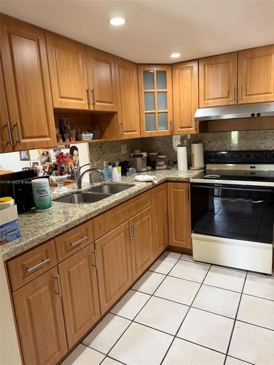 For Sale: $360,000 (3 beds, 2 baths, 1156 Square Feet)