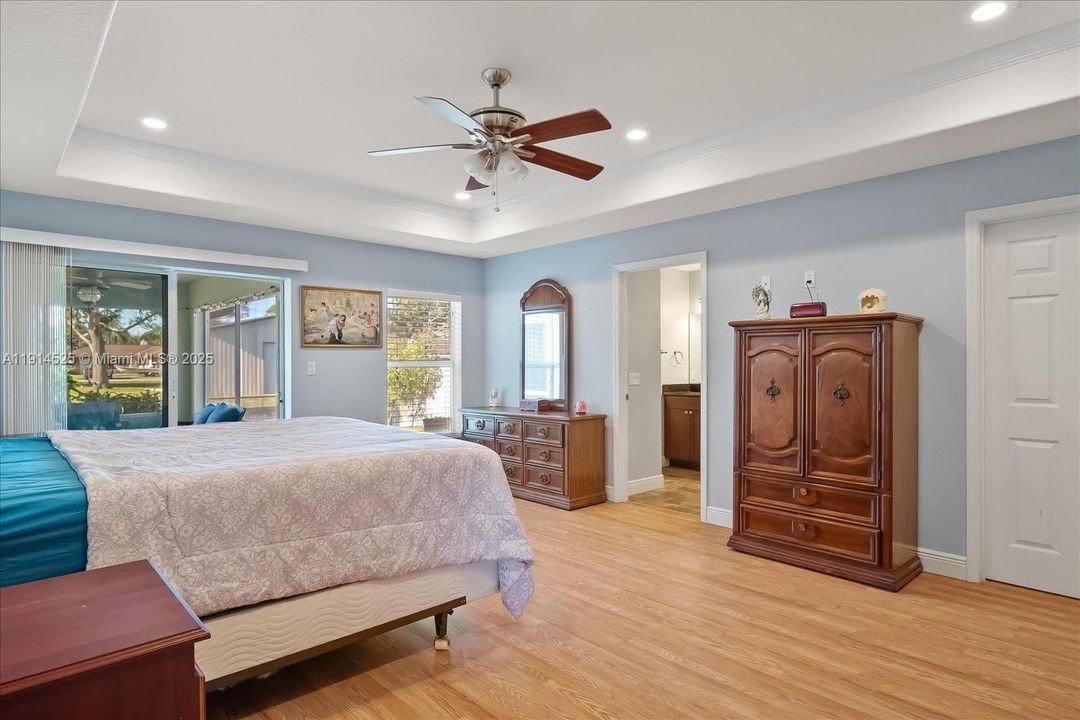 待售: $367,000 (3 贝兹, 2 浴室, 2250 平方英尺)