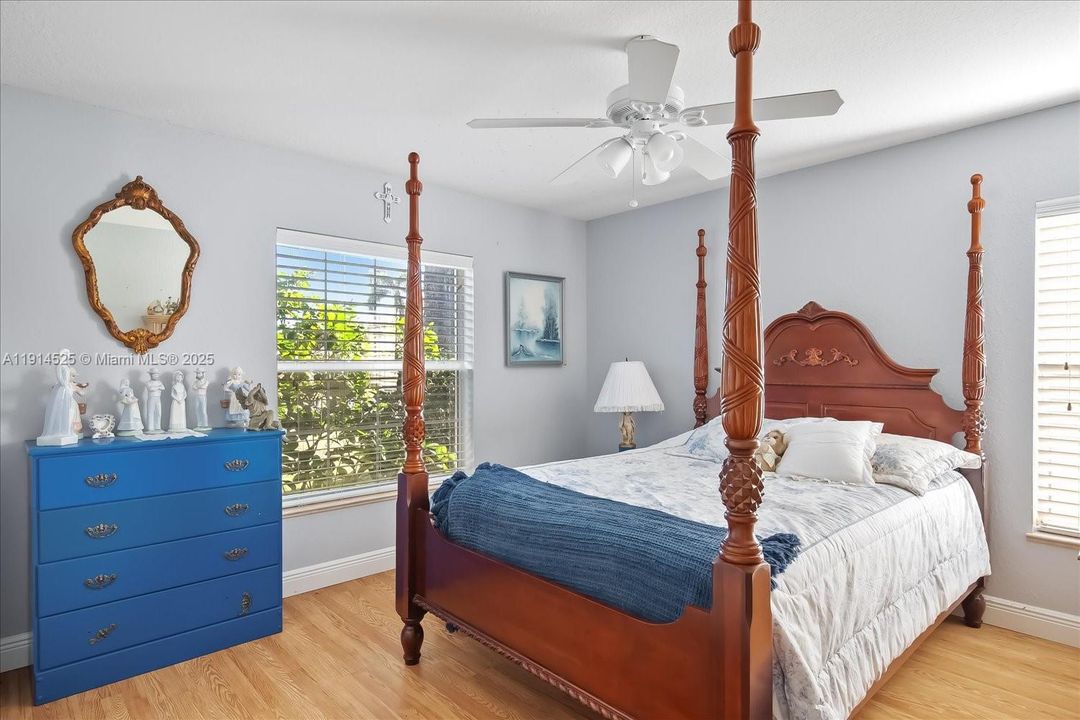 待售: $367,000 (3 贝兹, 2 浴室, 2250 平方英尺)