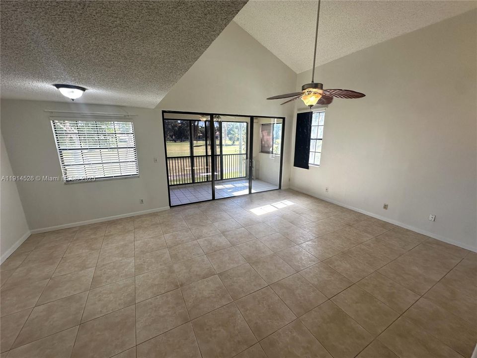 For Rent: $3,100 (3 beds, 2 baths, 1711 Square Feet)