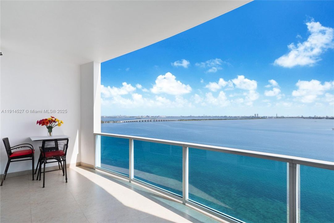 待售: $549,000 (1 贝兹, 1 浴室, 850 平方英尺)