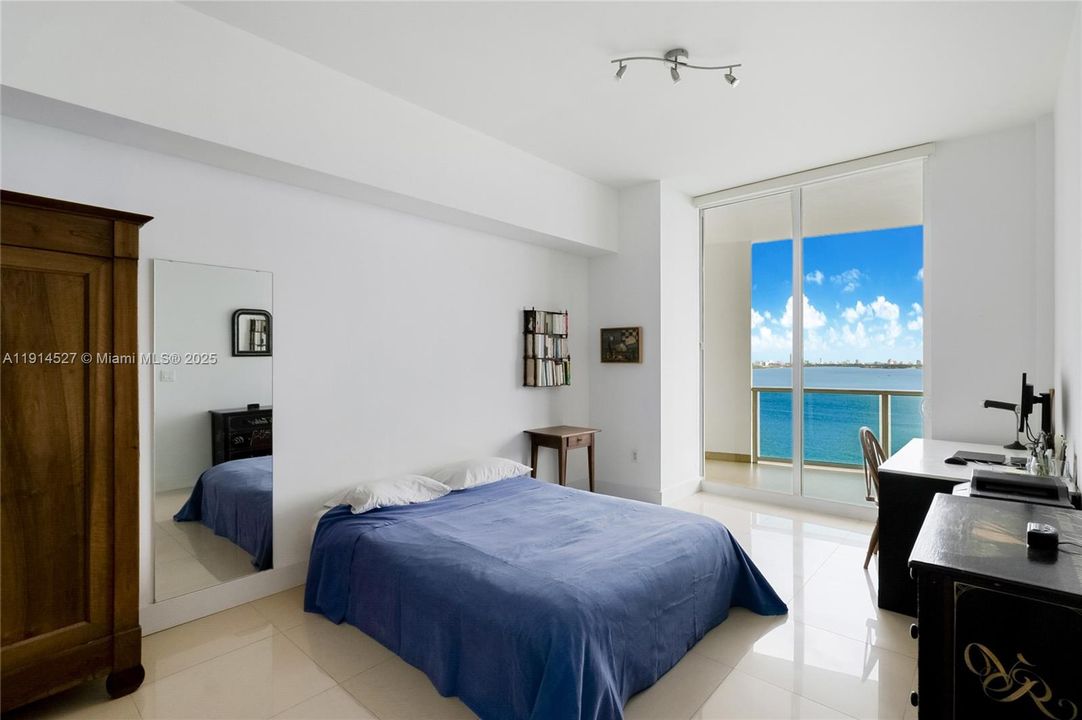 待售: $549,000 (1 贝兹, 1 浴室, 850 平方英尺)