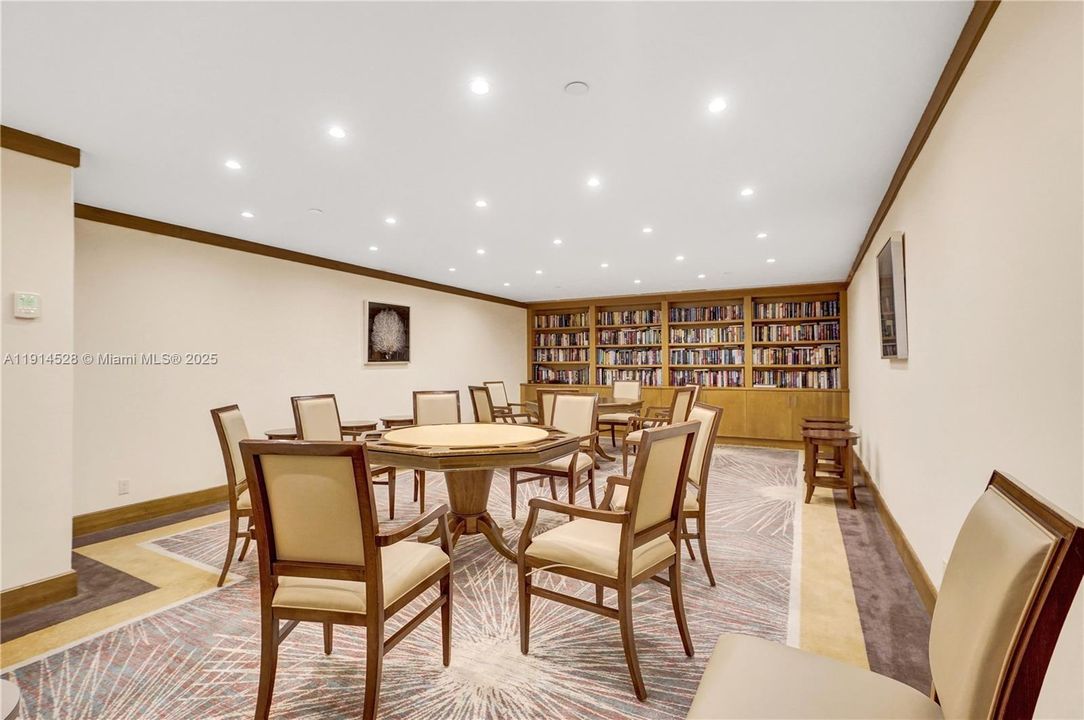 For Sale: $565,000 (2 beds, 2 baths, 1522 Square Feet)