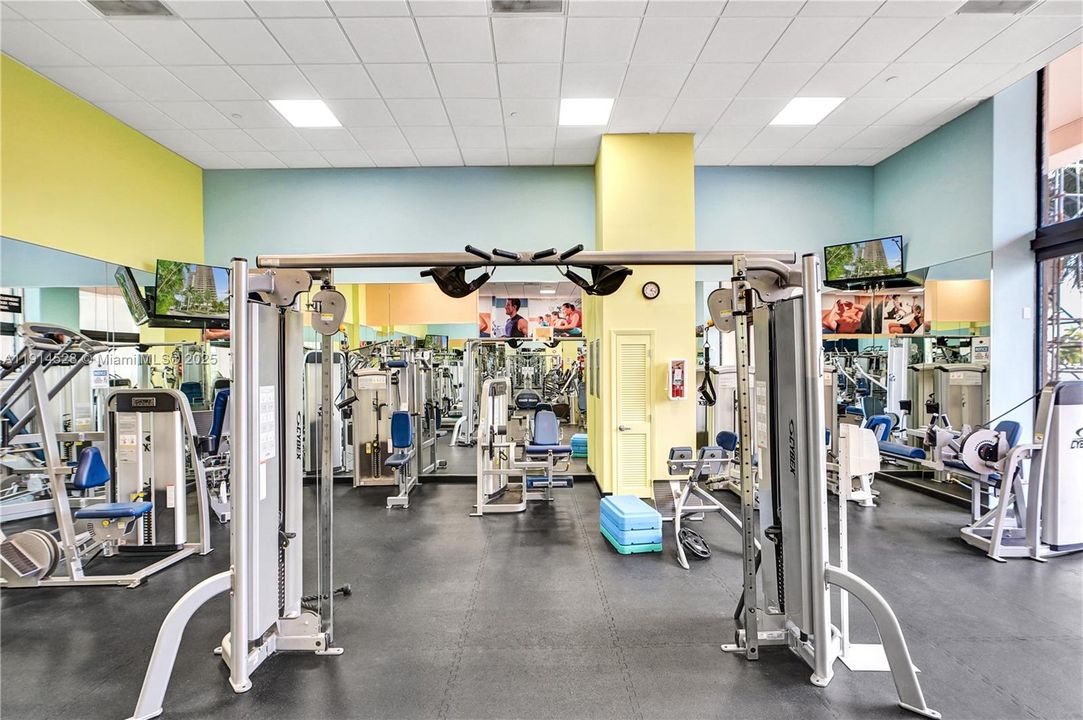 For Sale: $565,000 (2 beds, 2 baths, 1522 Square Feet)