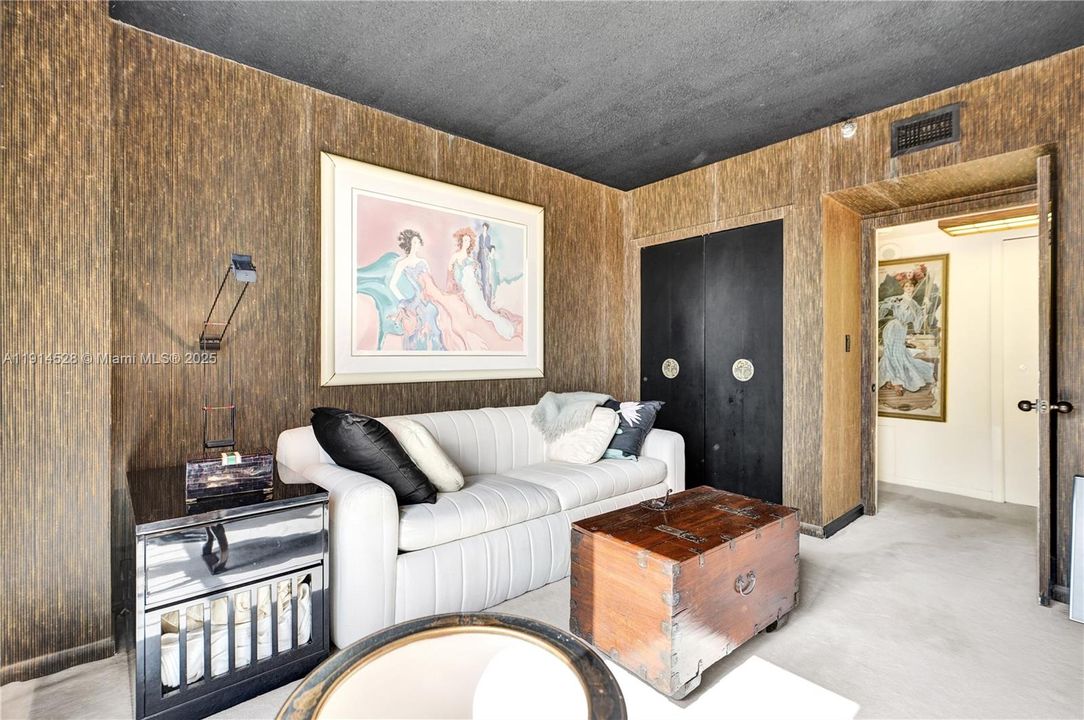 For Sale: $565,000 (2 beds, 2 baths, 1522 Square Feet)