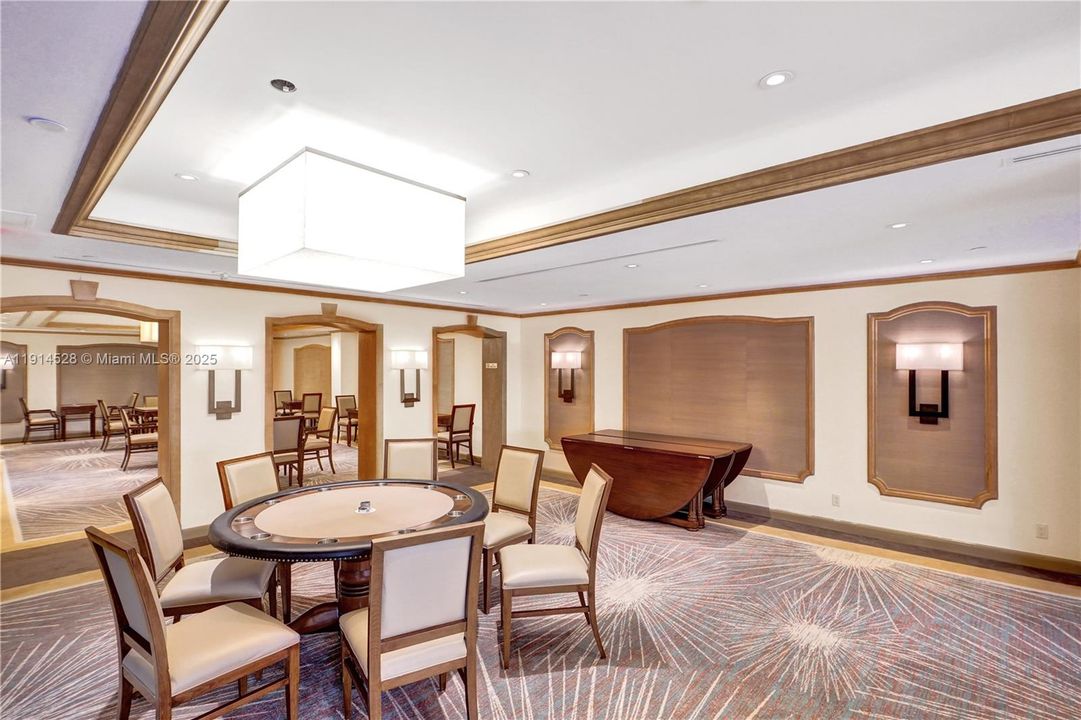 For Sale: $565,000 (2 beds, 2 baths, 1522 Square Feet)