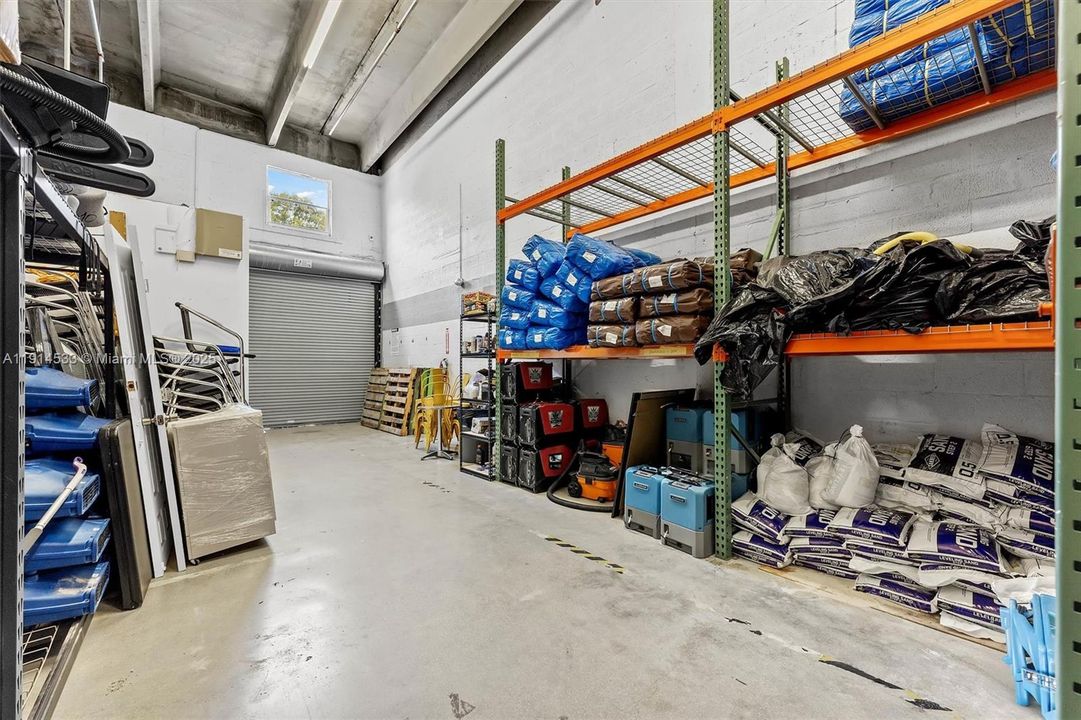 出租: $5,900 (0 贝兹, 0 浴室, 0 平方英尺)