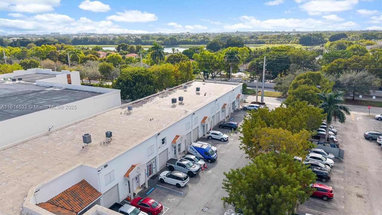 出租: $5,900 (0 贝兹, 0 浴室, 0 平方英尺)