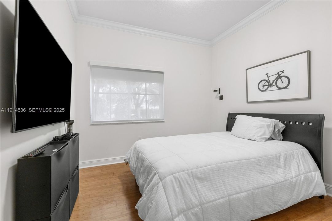 В аренду: $4,600 (3 спален, 2 ванн, 1431 Квадратных фут)