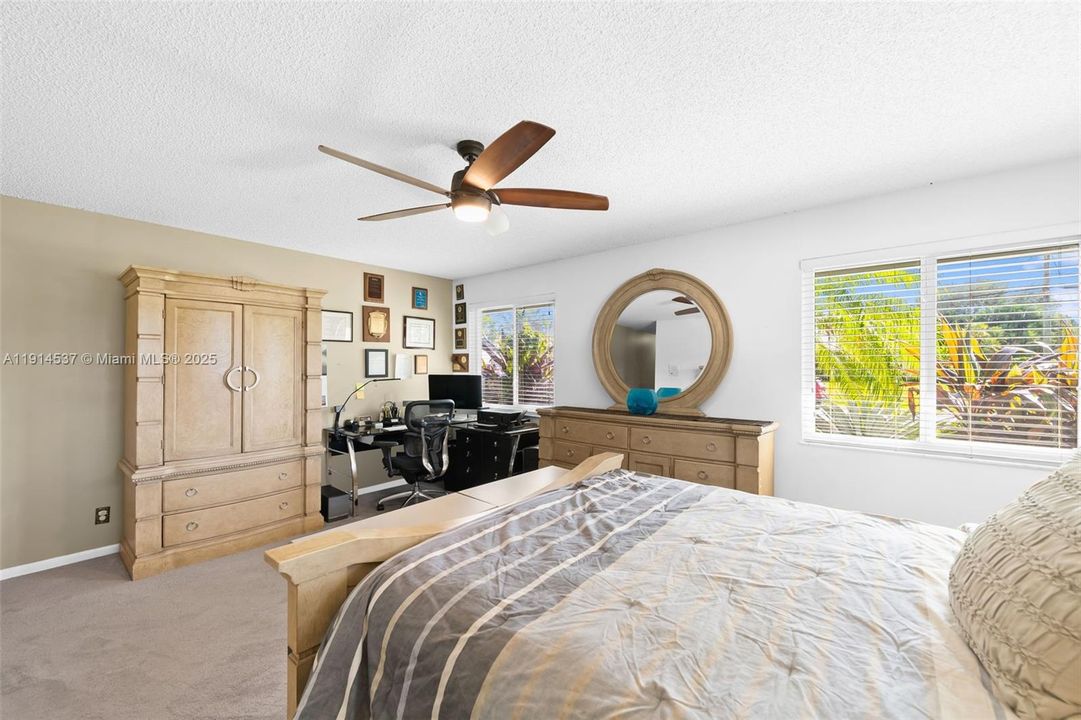 待售: $880,000 (3 贝兹, 2 浴室, 2354 平方英尺)