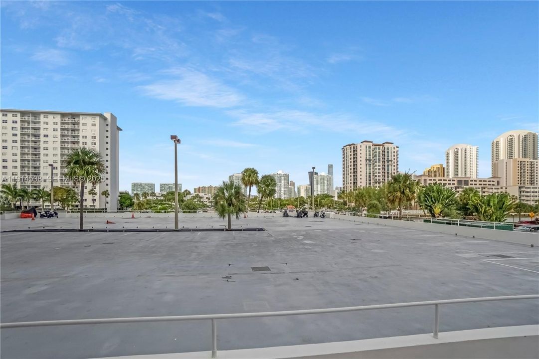 For Sale: $198,900 (0 beds, 1 baths, 598 Square Feet)