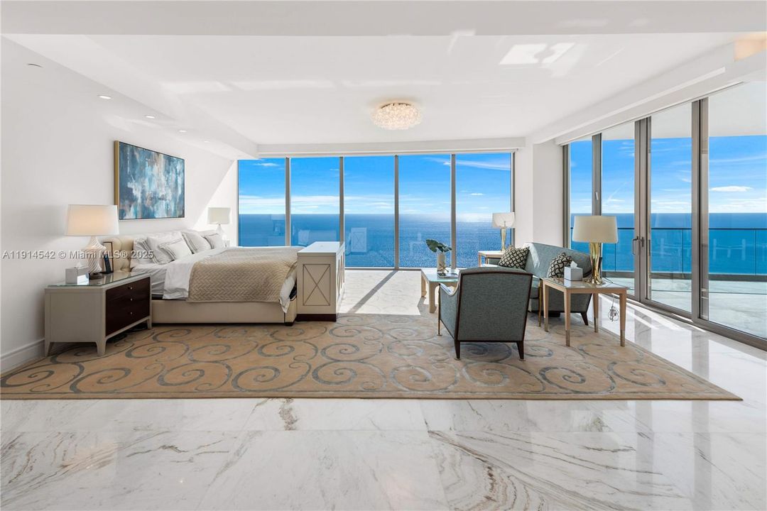For Sale: $19,950,000 (7 beds, 9 baths, 9993 Square Feet)