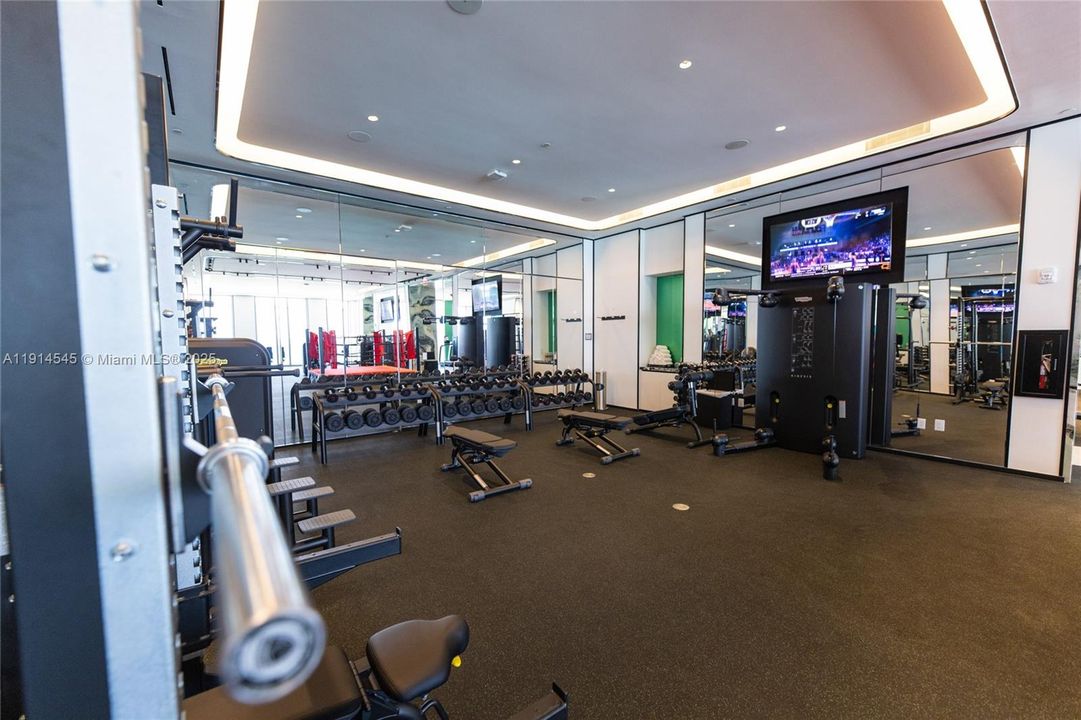 For Sale: $6,150,000 (3 beds, 4 baths, 2816 Square Feet)