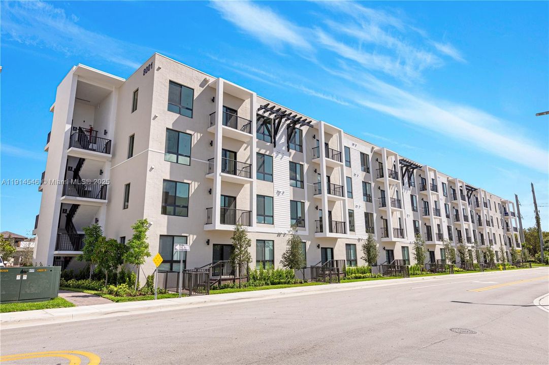 待售: $525,000 (2 贝兹, 2 浴室, 1124 平方英尺)