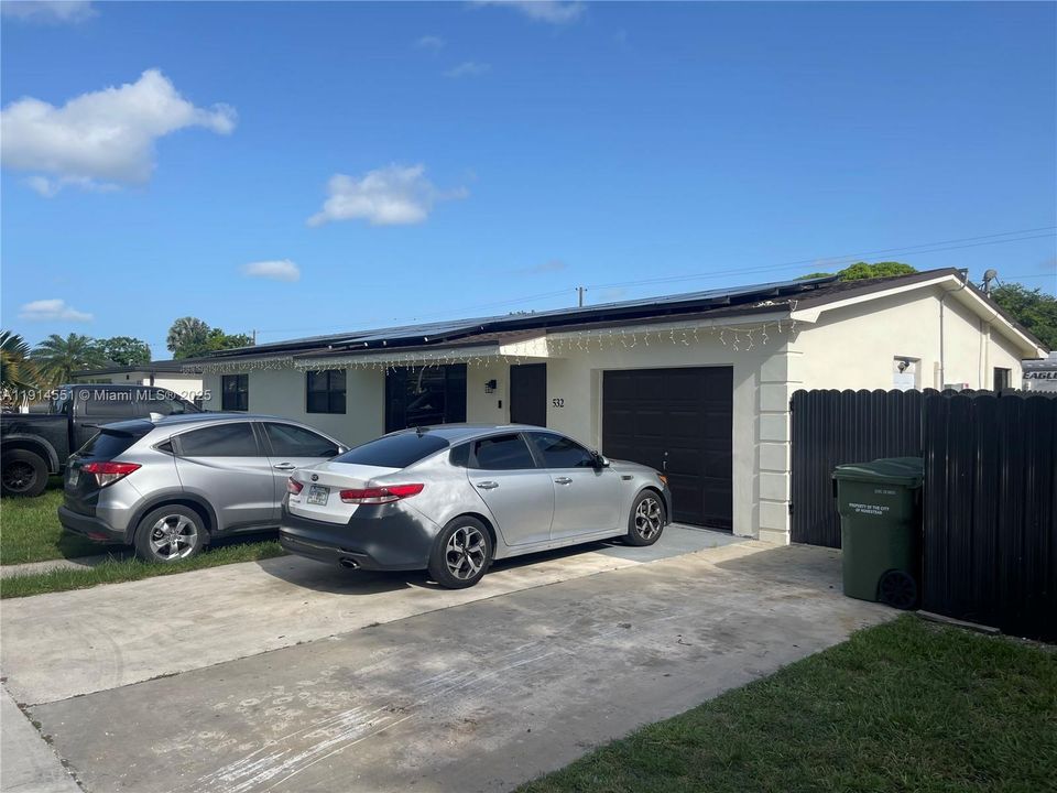 На продажу: $685,000 (3 спален, 2 ванн, 1587 Квадратных фут)