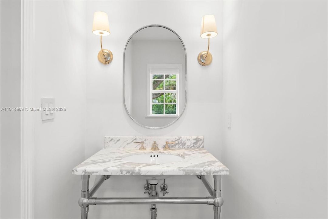 For Sale: $11,000,000 (6 beds, 4 baths, 4508 Square Feet)